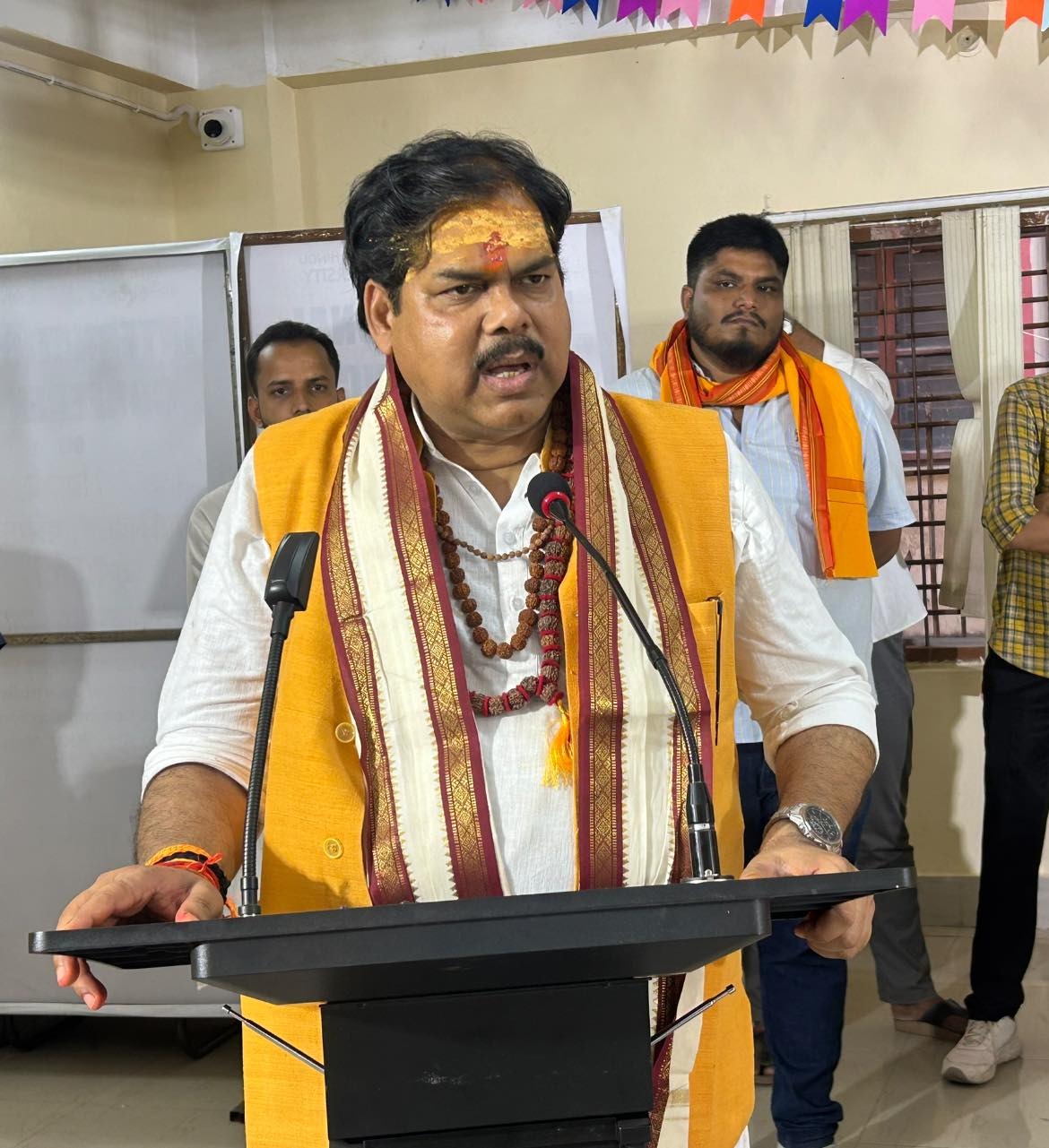 बिहार के शिक्षा मंत्री मिथिलेश तिवारी तस्वीर