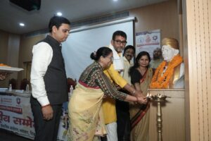गिरमिटिया देशों में हिंदी पत्रकारिता और साहित्य ,संस्कृति ,परम्पराने सामाजिक चेतना को दी नई दिशा : प्रो. आनंद वर्धन शर्मा